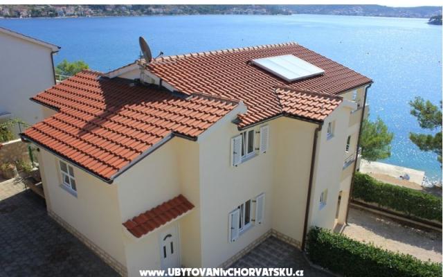Apartmani Grgić - smještaj Rogoznica Hrvatska