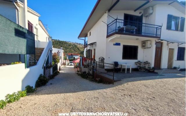 Apartmani Jakoubek - smještaj Rogoznica Hrvatska