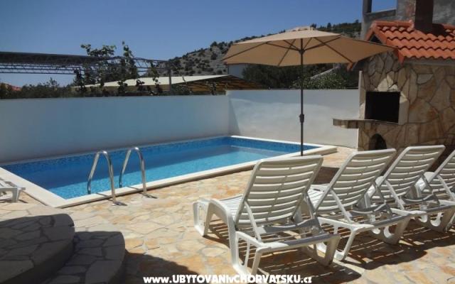 Apartmani Jukić - smještaj Rogoznica Hrvatska