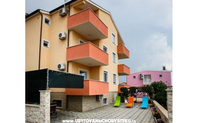 Apartmani Kristina - smještaj Rogoznica Hrvatska