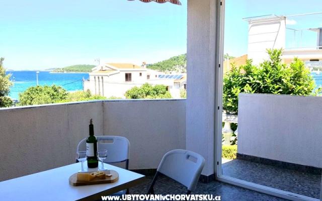  Blue Apartmani - smještaj Rogoznica Hrvatska