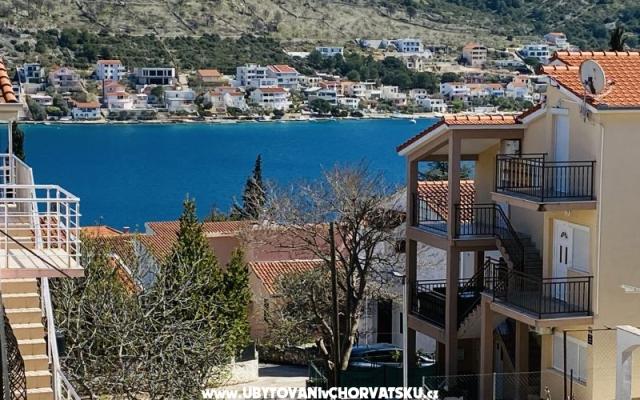 Kuća Lucija  - smještaj Rogoznica Hrvatska
