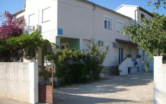 Apartmani more - smještaj Rogoznica Hrvatska