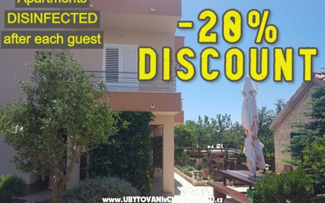Apartmani Krešimir  OD 30 EUR - smještaj Rogoznica Hrvatska