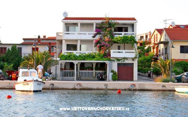 Apartmani Bilonic - smještaj Rogoznica Hrvatska