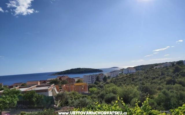 Apartmani Ljuba - smještaj Rogoznica Hrvatska