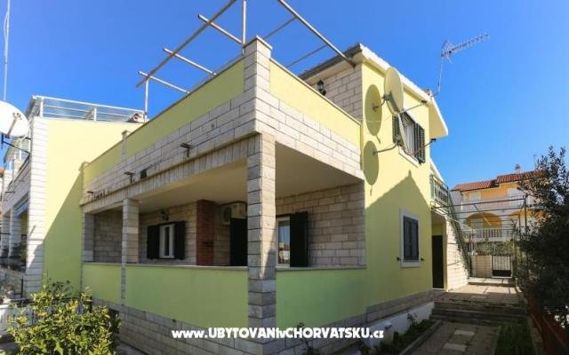 Apartmani Nika - smještaj Rogoznica Hrvatska