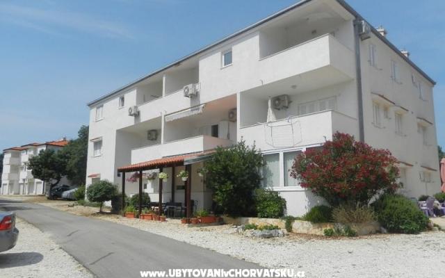 Apartmani Radic - smještaj Rogoznica Hrvatska