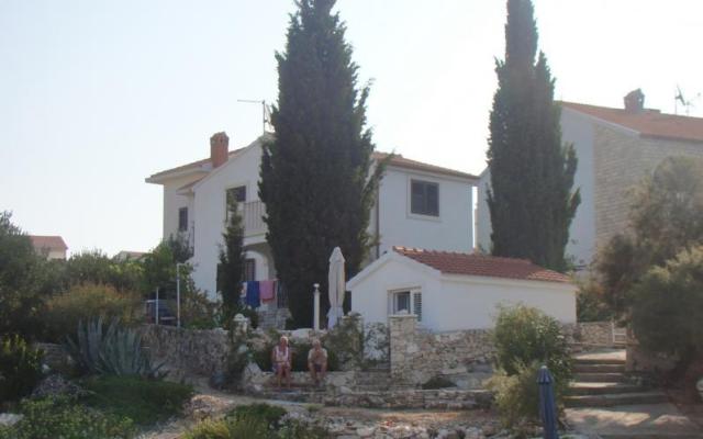 Kuća Two Cypresses - smještaj Rogoznica Hrvatska