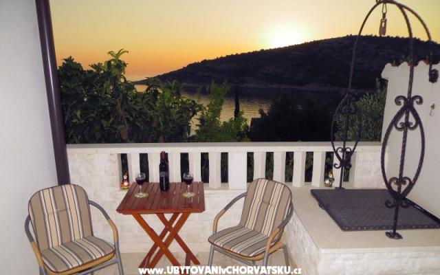 Jakopovic Apartmani - smještaj Rogoznica Hrvatska