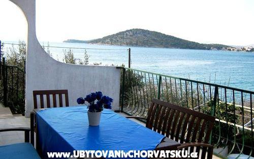 Maxi Apartman - smještaj Rogoznica Hrvatska