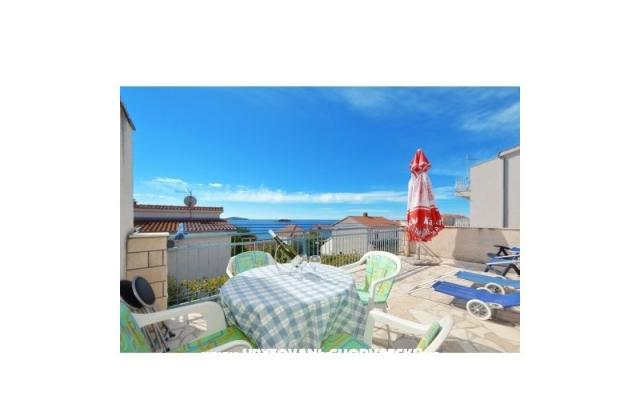 Apartmani Renata - smještaj Rogoznica Hrvatska