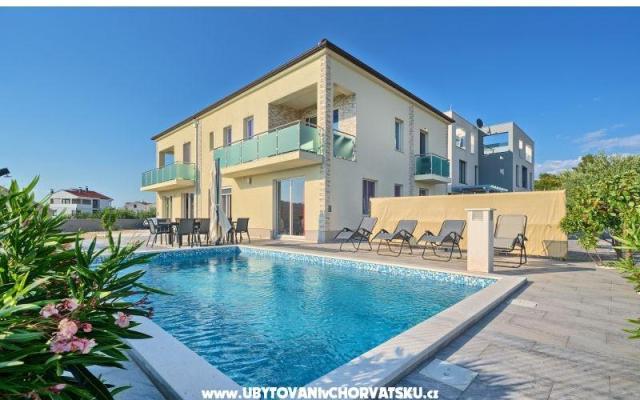 Vila pr’ Dalmatincu - smještaj Rogoznica Hrvatska