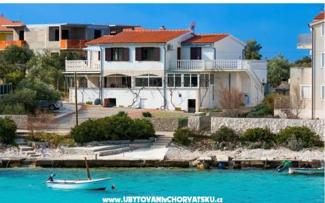 Villa Ivan - smještaj Rogoznica Hrvatska