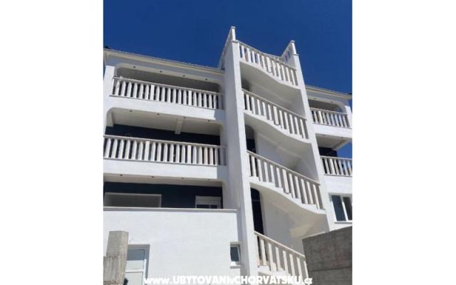 Villa Ivona - smještaj Rogoznica Hrvatska