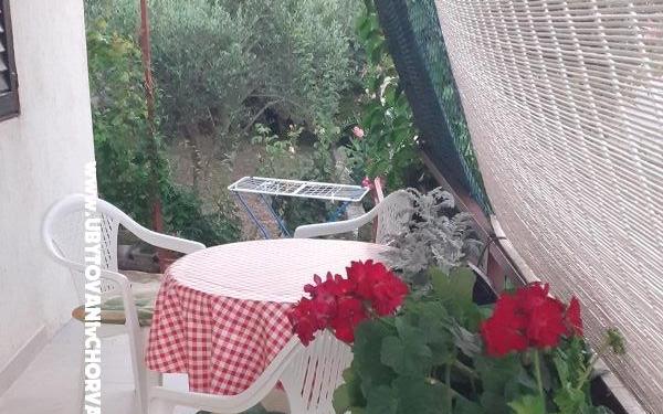 VIVA Lozica - smještaj Rogoznica Hrvatska