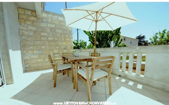 Apartmani Nina - smještaj Sali - Dugi otok Hrvatska