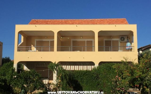 A.Kalabrić  Apartman - smještaj Šibenik Hrvatska