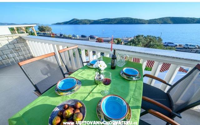 Apartmani Badzim - smještaj Šibenik Hrvatska