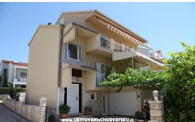 Apartmani by the Sea - smještaj Šibenik Hrvatska