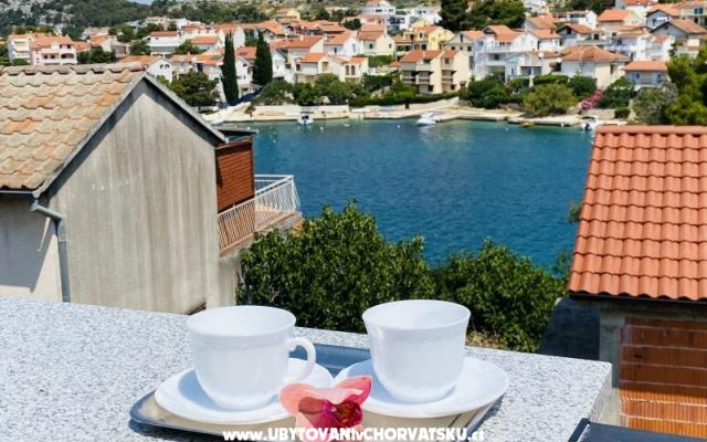 Beach view Kuća - smještaj Šibenik Hrvatska