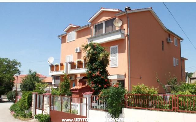 Apartmani Marija i Toni - smještaj Šibenik Hrvatska
