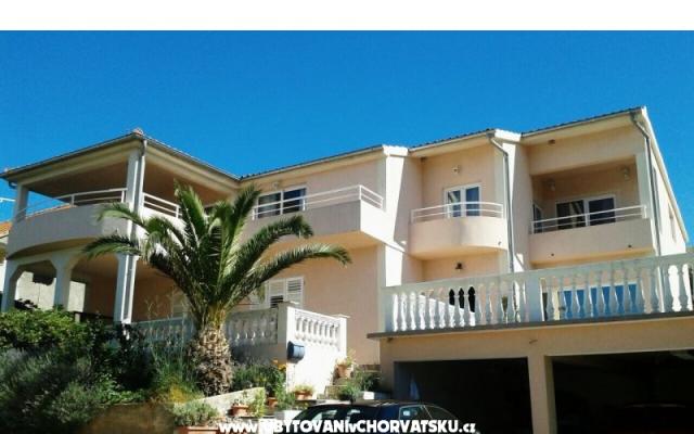 Holiday Oasis  - smještaj Šibenik Hrvatska