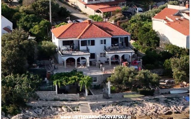Apartmani Oli - smještaj otok Šolta Hrvatska