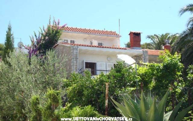 Apartmani Zlatko Slobodan - smještaj otok Šolta Hrvatska