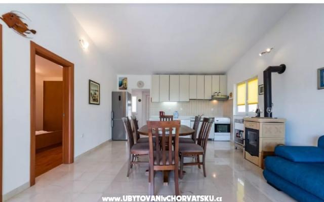 Apartmani Anka - smještaj otok Šolta Hrvatska