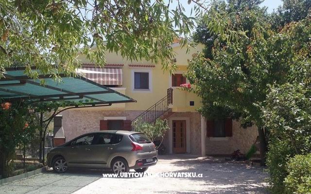 Apartmani Gašparović - smještaj Sukošan Hrvatska