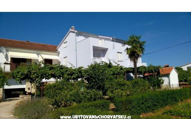 Apartmani Šarić - smještaj Sukošan Hrvatska