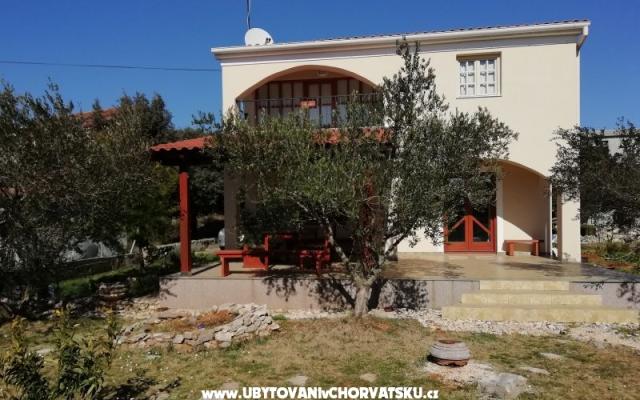 Kuća za odmor Dević - smještaj Sukošan Hrvatska