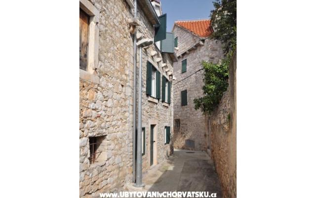 Apartmani Sandra - smještaj Supetar - Brač Hrvatska