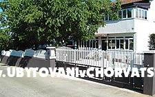 Apartmani Roviš - smještaj Tar Hrvatska