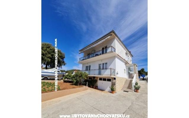 Apartmani Ecija - smještaj Tisno Hrvatska