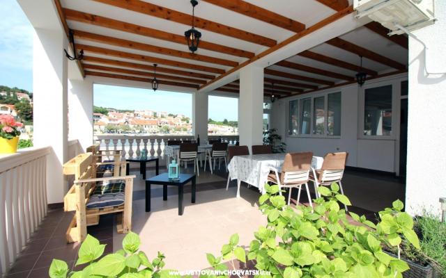 Apartmani Nika - smještaj Tisno Hrvatska