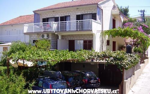 Apartmani Borna - smještaj Trogir Hrvatska