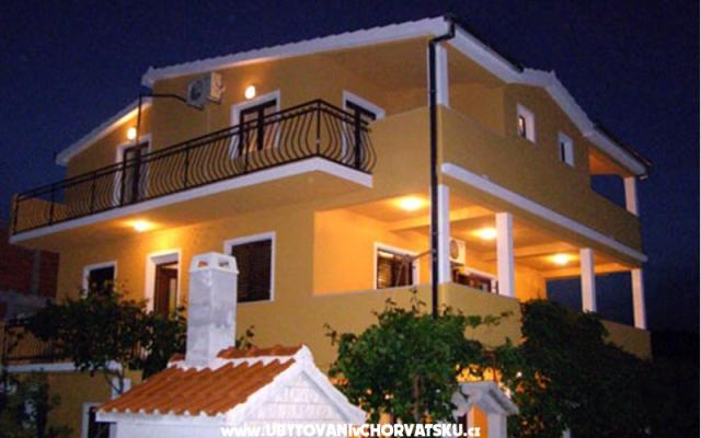 Apartmani Duka - smještaj Trogir Hrvatska