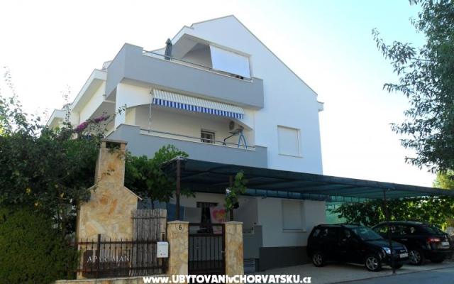 Apartmani Sikirica - smještaj Trogir Hrvatska
