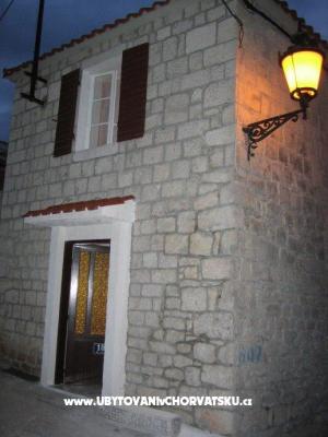 Apartmani Stone Kuća - smještaj Trogir Hrvatska