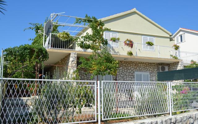 Apartmani Petar Milat - smještaj Trogir Hrvatska