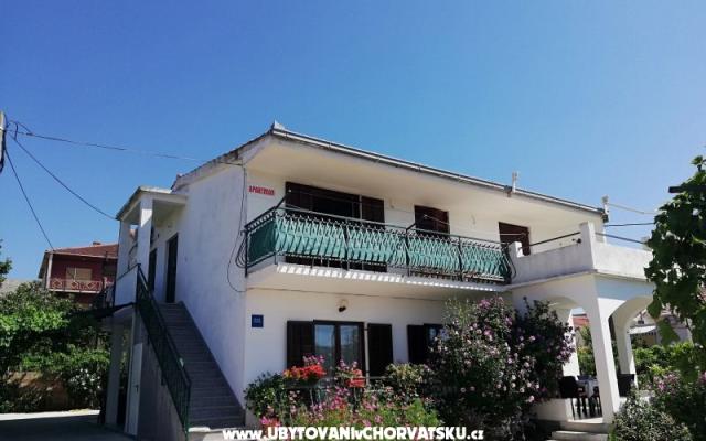Apartmani Santic - smještaj Trogir Hrvatska