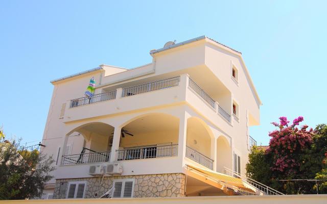 Genesis Apartmani  - smještaj Trogir Hrvatska