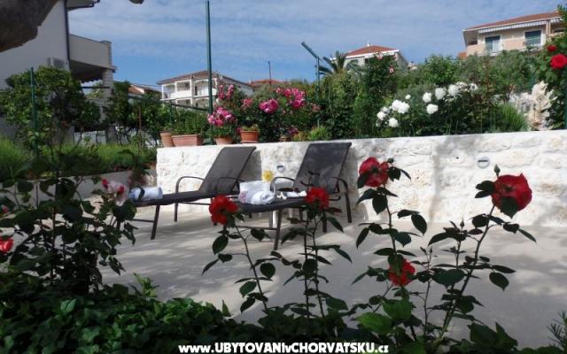 Holiday Kuća Vesna - smještaj Trogir Hrvatska