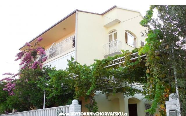  Villa Michael Apartmani - smještaj Trogir Hrvatska