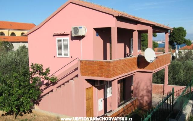 Apartmani Ante - smještaj otok Ugljan Hrvatska