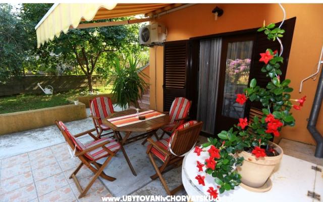 Apartmani Gašpe - smještaj otok Ugljan Hrvatska