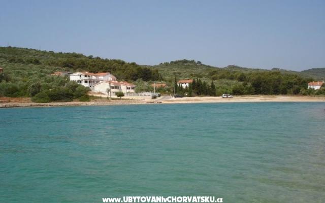 Apartmani Julia - smještaj otok Ugljan Hrvatska
