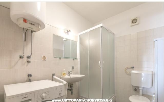 Apartmani Mira Grdovic - smještaj otok Ugljan Hrvatska